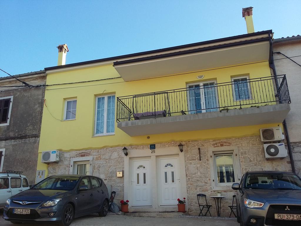 Apartment Alba Funtana Εξωτερικό φωτογραφία