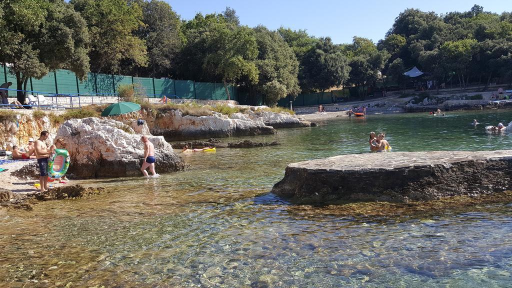Apartment Alba Funtana Εξωτερικό φωτογραφία